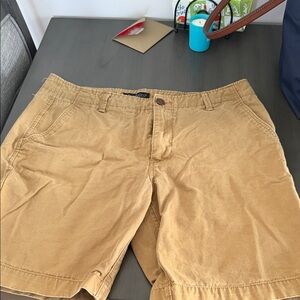 Aeropostale Men's Tan Flat Front Shorts